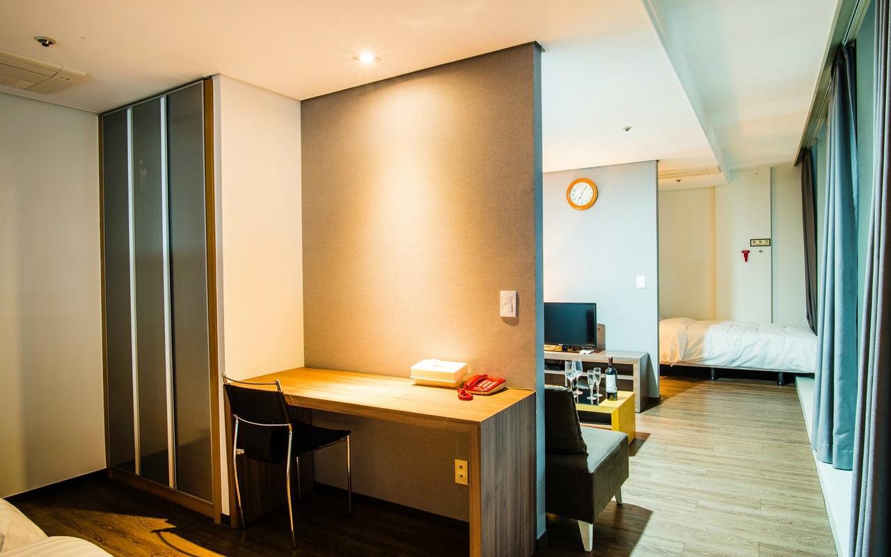 Hotel Arinus Shinchon Seul Exterior foto